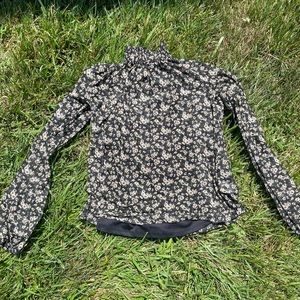 Long sleeve sheer floral turtle neck top XS